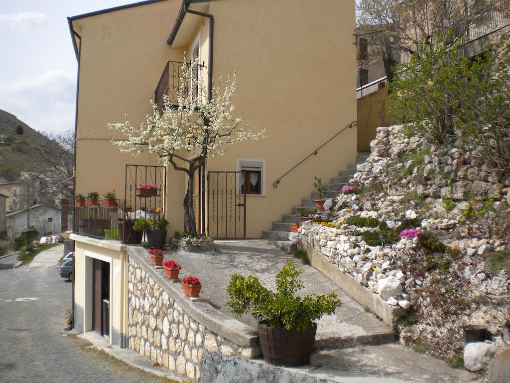La Candeletta Hotel Santo Stefano Di Sessanio Bilik gambar