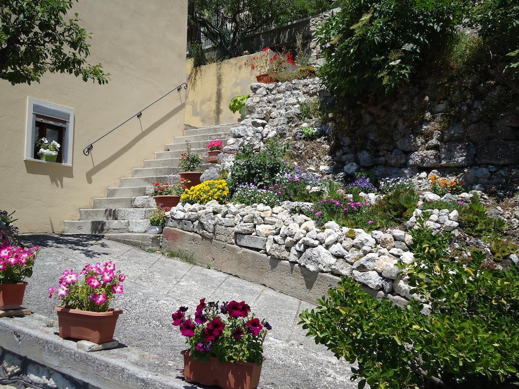 La Candeletta Hotel Santo Stefano Di Sessanio Luaran gambar